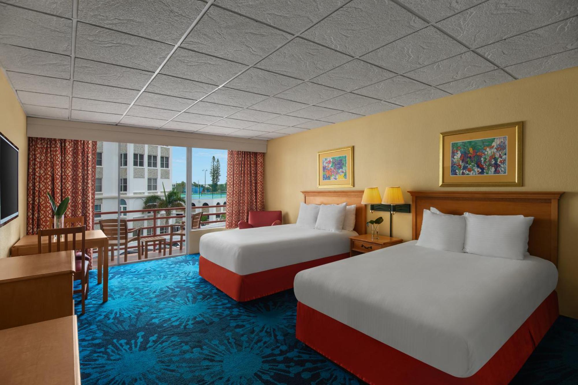 Dolphin Beach Resort St. Pete Beach Esterno foto