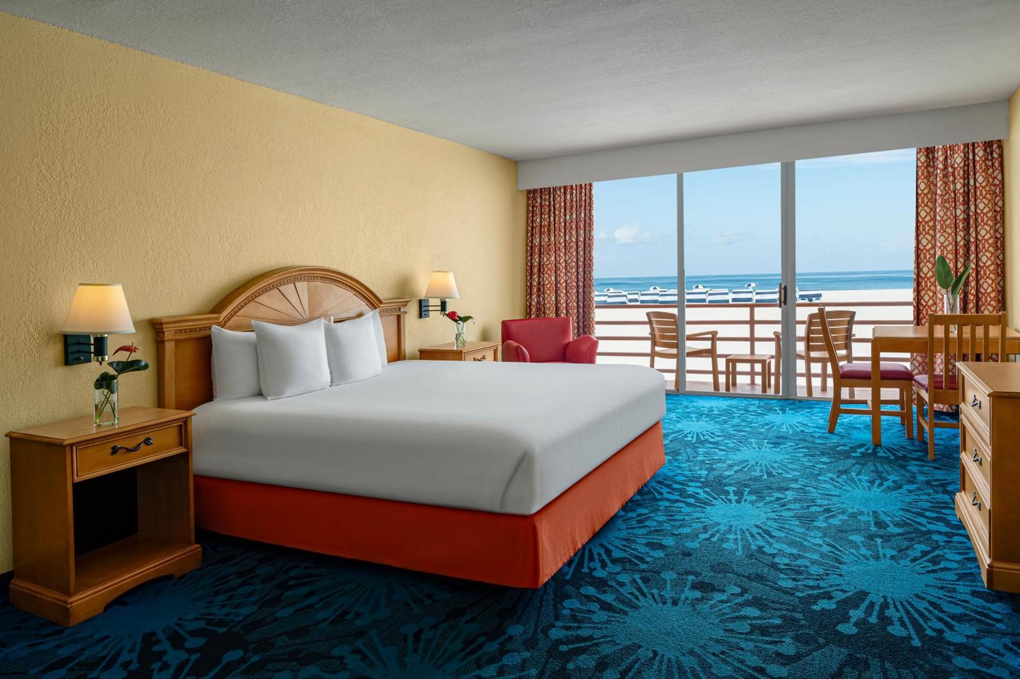 Dolphin Beach Resort St. Pete Beach Esterno foto