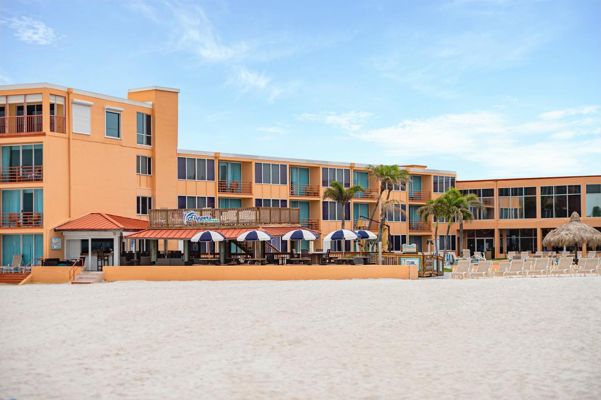 Dolphin Beach Resort St. Pete Beach Esterno foto