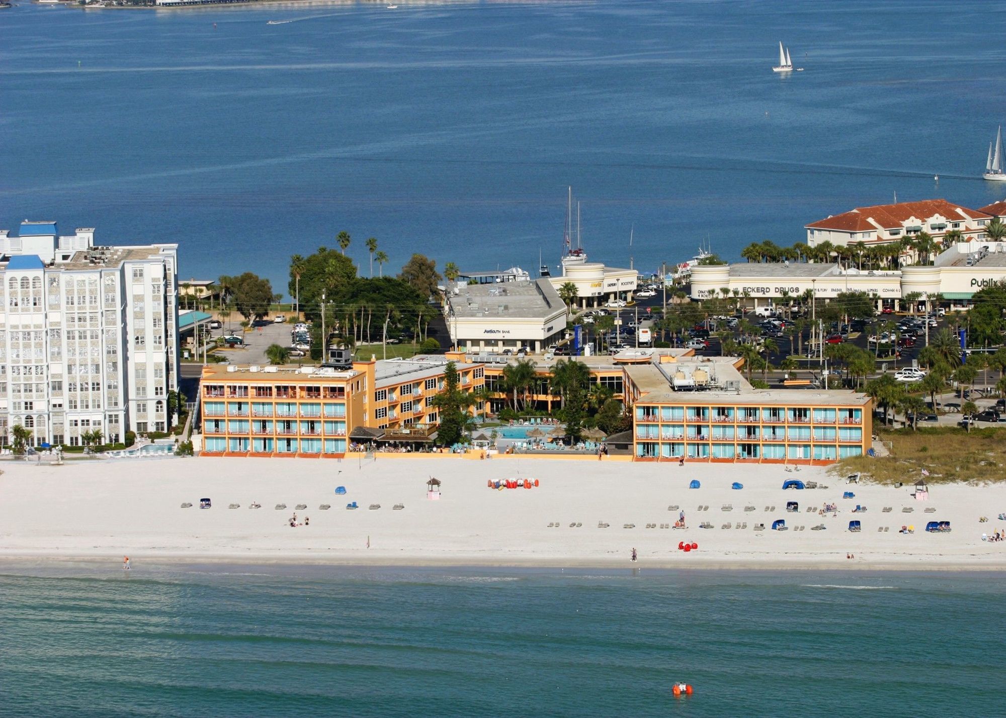 Dolphin Beach Resort St. Pete Beach Esterno foto